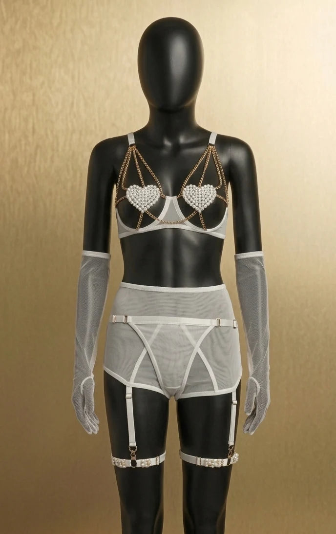 Amour Pearl Garter Lingerie Set – White