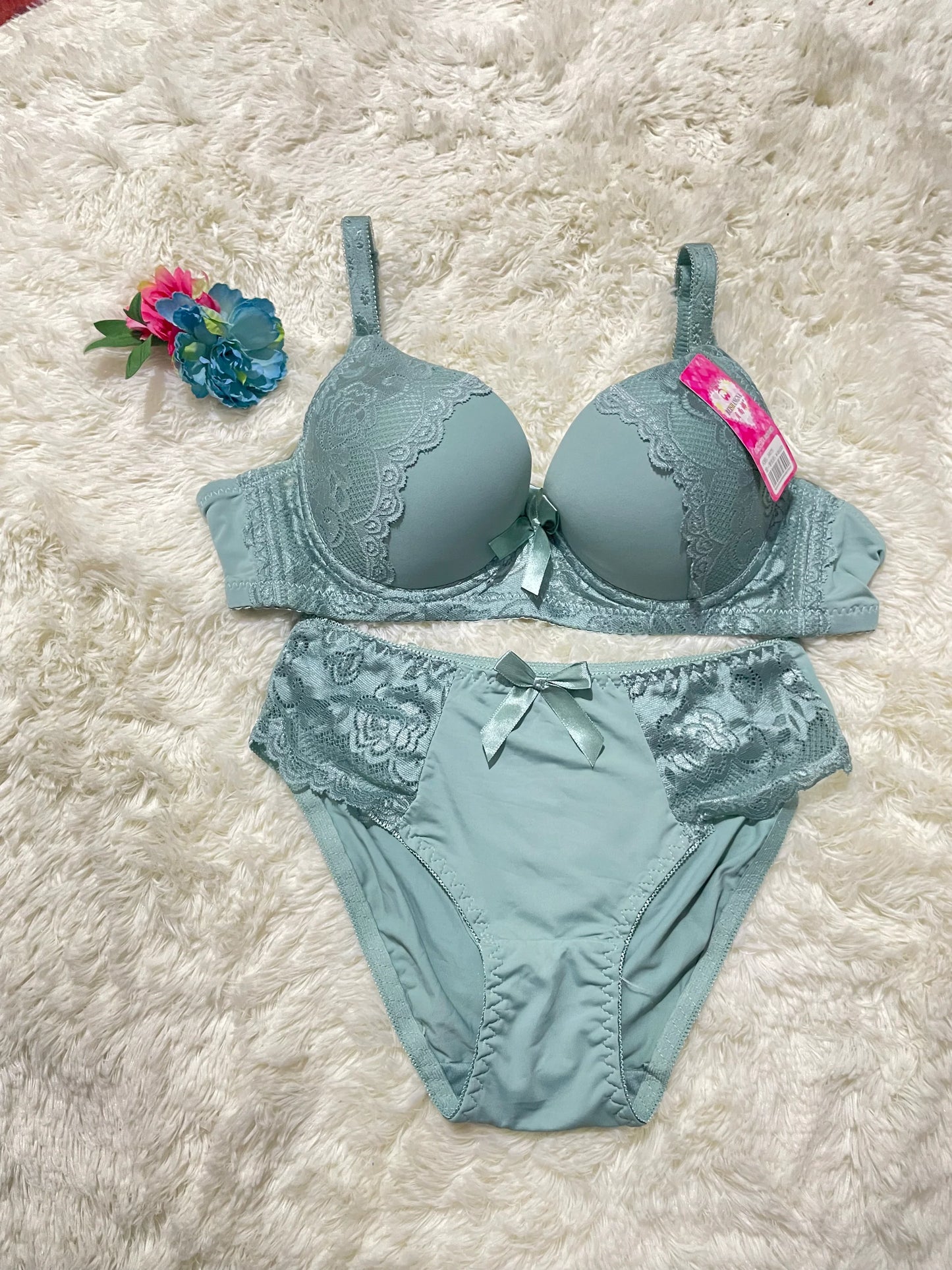 Serene Lace Elegance Bra Set