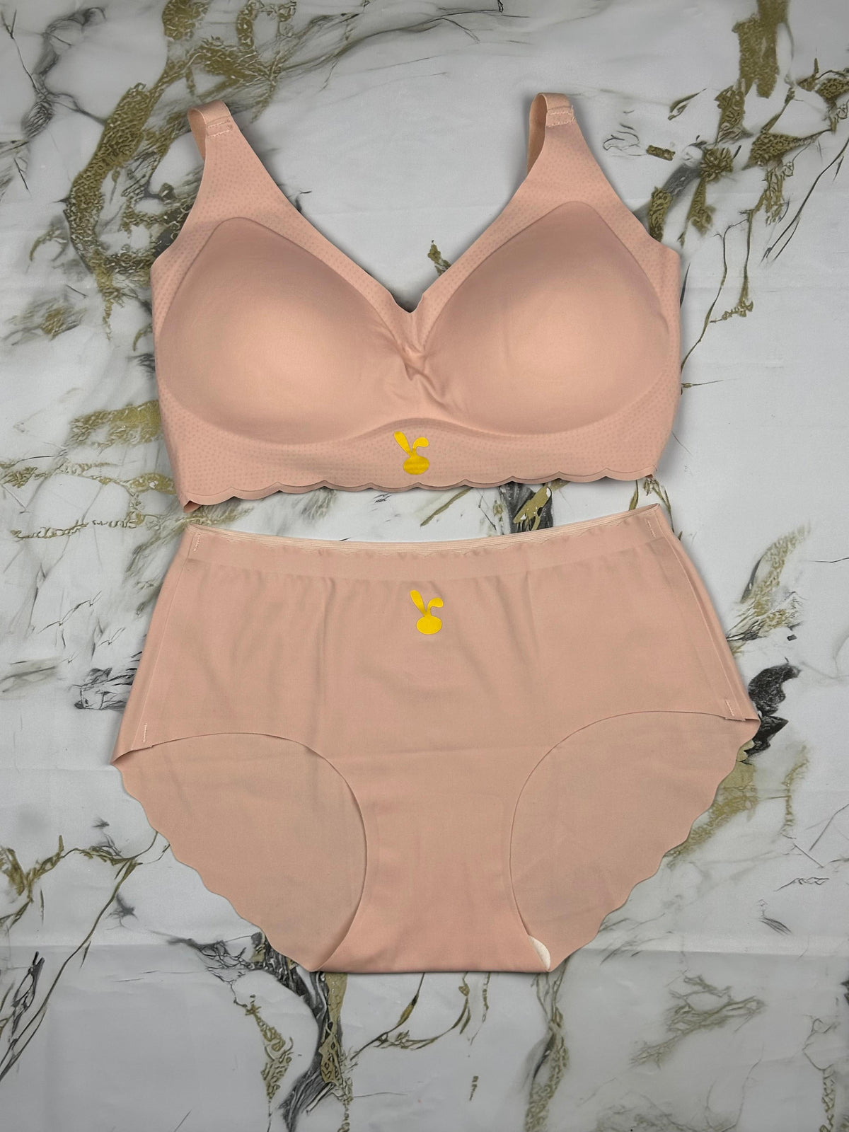 Seamless Comfort Bra & Panty Set – Premium Soft Fabric with Removable Pads